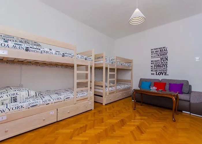 ゲスト ハウス レヴァンダ ゲストハウス