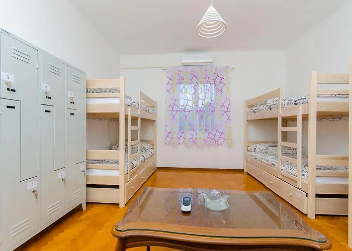 ゲストハウス ゲスト ハウス レヴァンダ