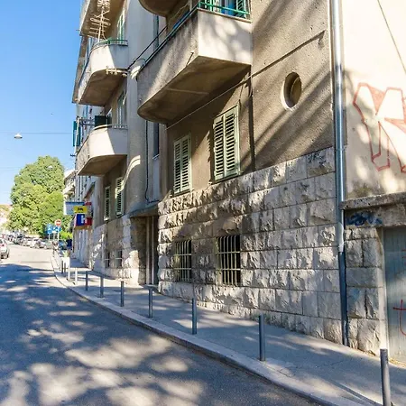 Levanda Guest house