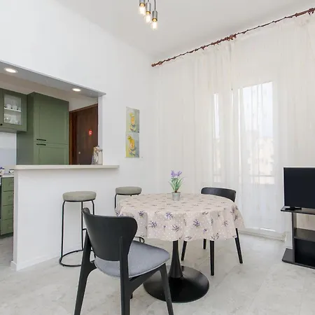 Levanda Guest house 3*