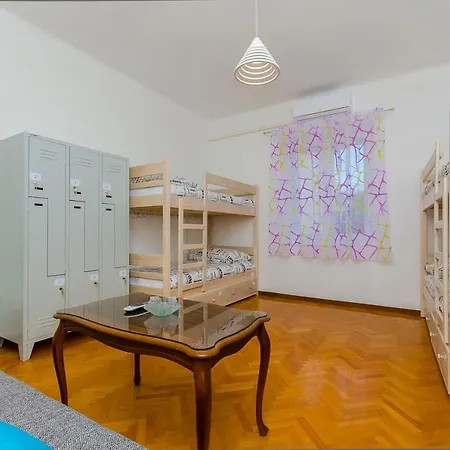 Levanda Guest house 3*